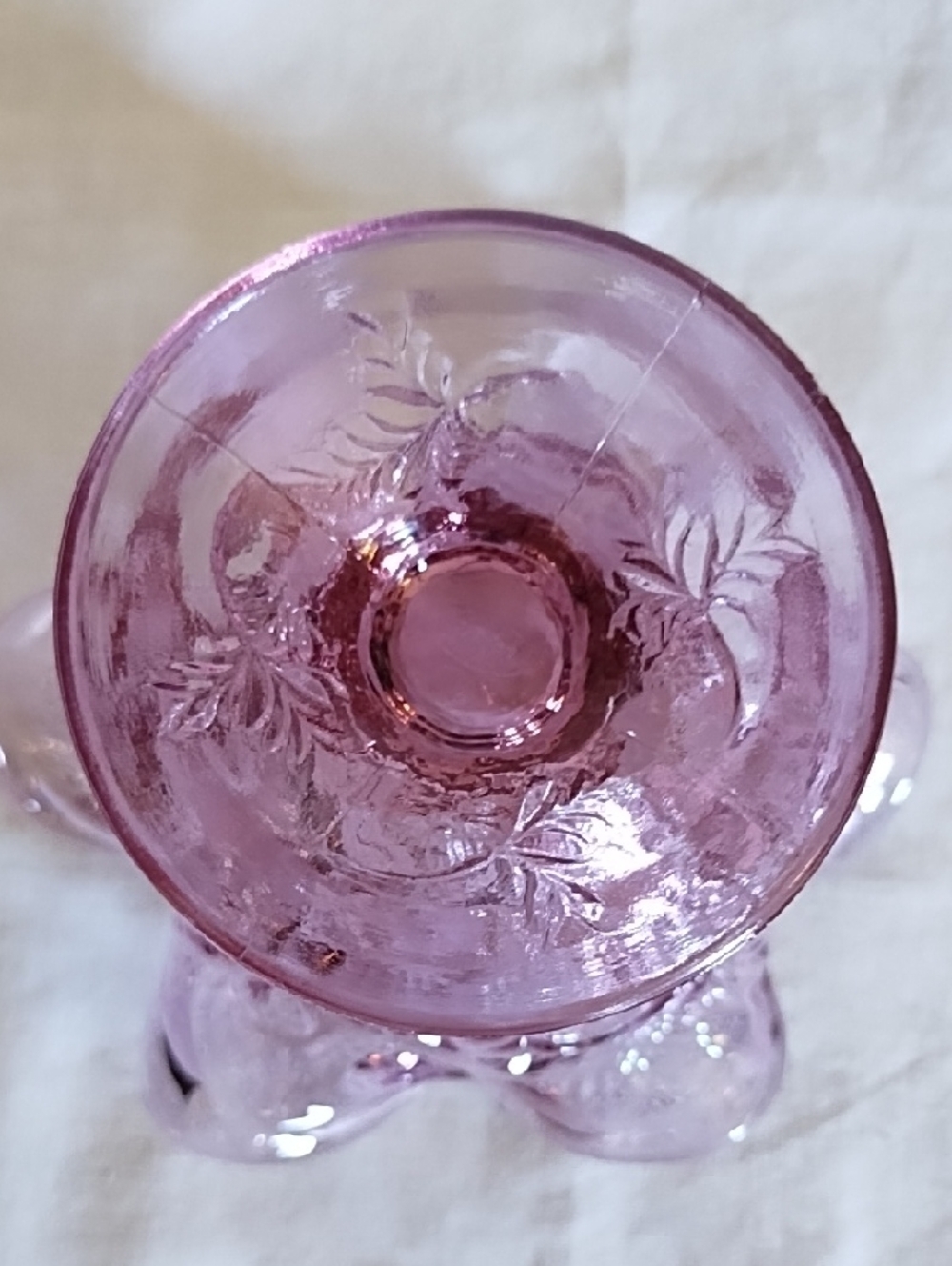 FENTON VINTAGE DUSTY ROSE STRAWBERRY PATTERN DISH - Picture 4 of 6
